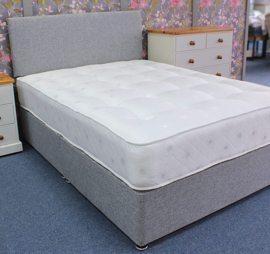 Derwent Special Purchase Divan Set & Headboard